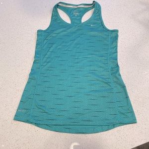 Nike dri-fit women’s tank